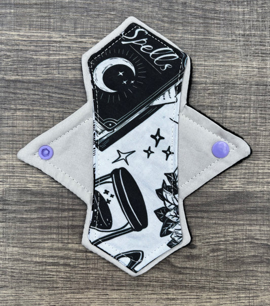 7.5” exposed core, moderate flow reusable pad