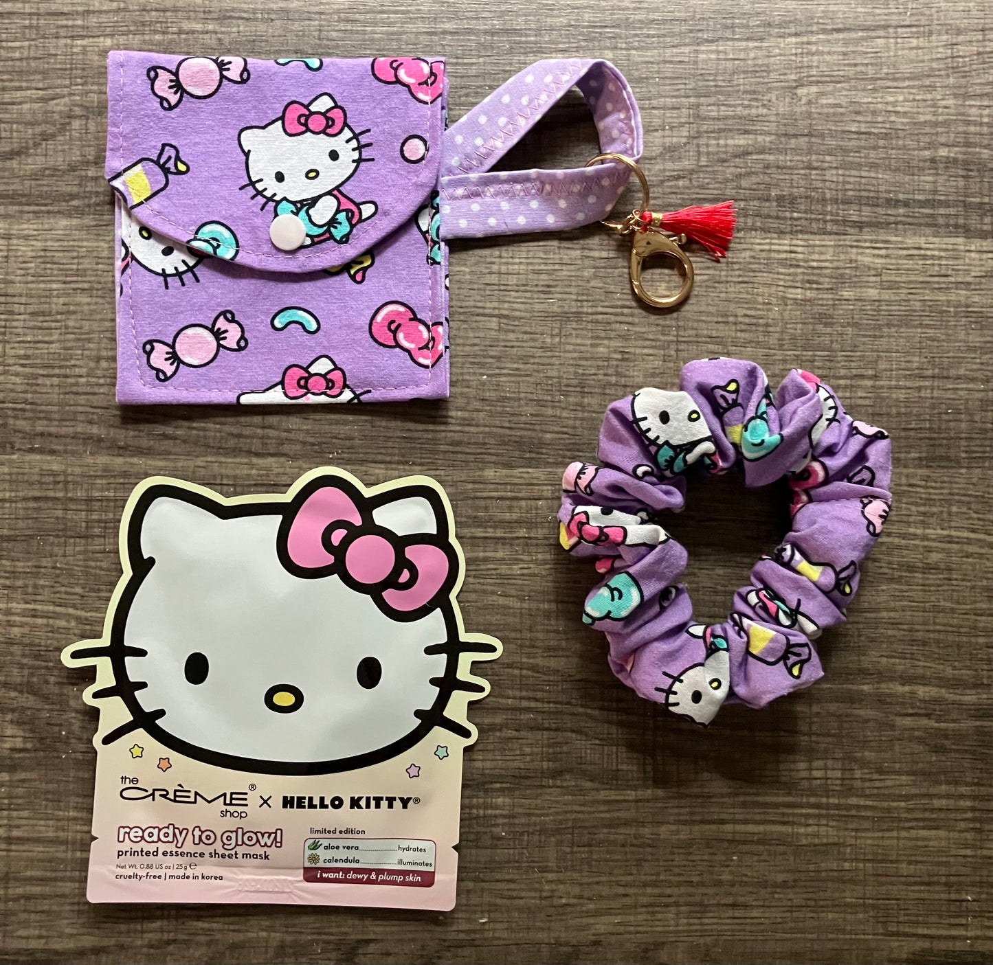 Keychain wallet and matching scrunchie set